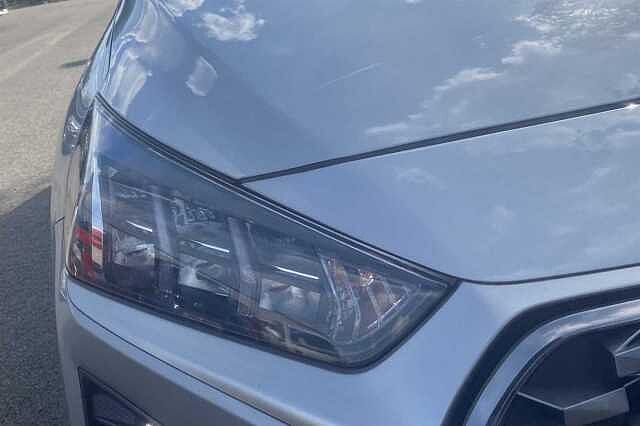 Hyundai IONIQ 1.6 GDi (105ps) Premium Plug-in Hybrid
