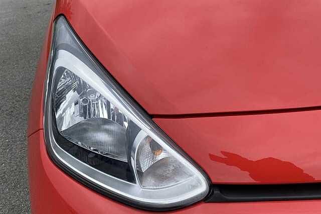 Hyundai I10 1.2 Premium SE 5 Door Candy Red