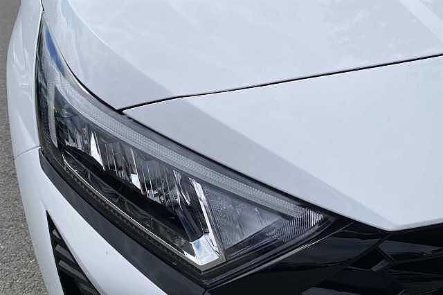 Hyundai I20 1.0 T-GDi (100ps) Advance DCT atlas white